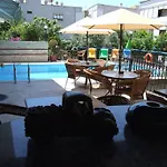 Otel Amphora 2*