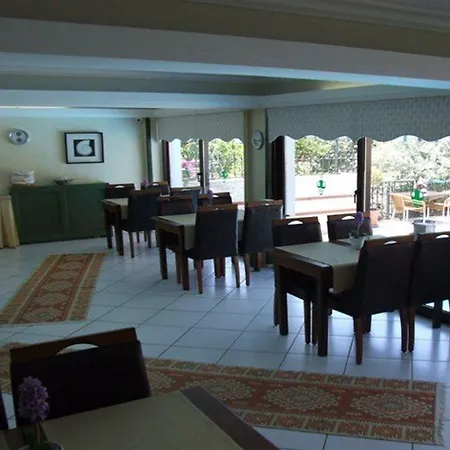 فندق Amphora فوكا