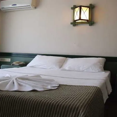 فندق Amphora فوكا